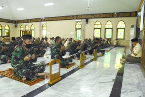 seskoad-gelar-doa-bersama-di-tengah-wabah-covid-19-220806g-rev2.jpg