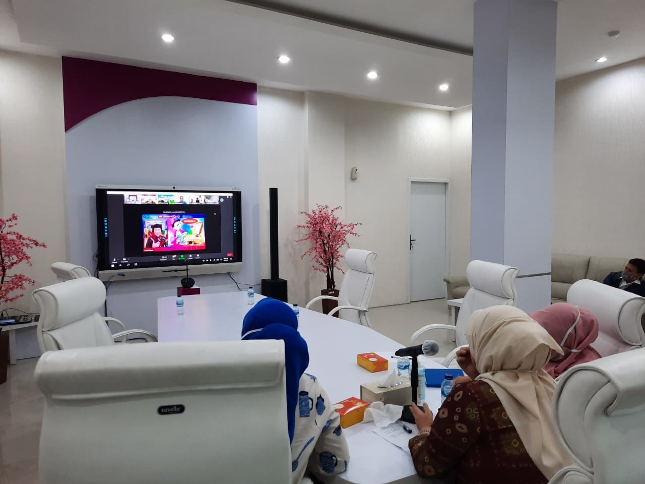 fauziah-mawardi-yahya-ajak-para-ibu-tingkatkan-peran-keluarga-bentuk-karakter-anak-220806v-rev3.jpg