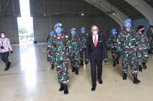 keluarga-besar-tni-kehilangan-prajurit-terbaik-pada-misi-pbb-220806j-rev2.jpg