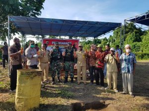 menyambut-hari-bhayangkara-ke-74-tni-polri-musnahkan-1034-botol-miras-2208067-rev3.jpg
