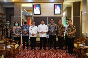 herman-deru-akomodir-aspirasi-masyarakat-melalui-bupati-220806x-rev3.jpg