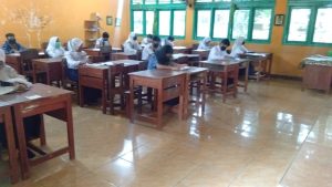 sman-13-palembang-laksanakan-ppdb-sesuai-protokoler-covid-19-220806t-rev2.jpg