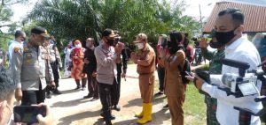 lagi-kapolrestabes-kunjungi-kampung-tangkal-covid-220806u-rev3.jpg