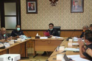 lama-mangkrak-herman-deru-komitmen-lanjutkan-pembangunan-masjid-raya-sriwijaya-220806q-rev3.jpg