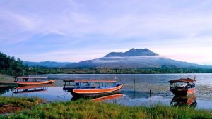 legenda-kebo-iwa-dan-asal-usul-danau-batur-2208069-rev2.jpg