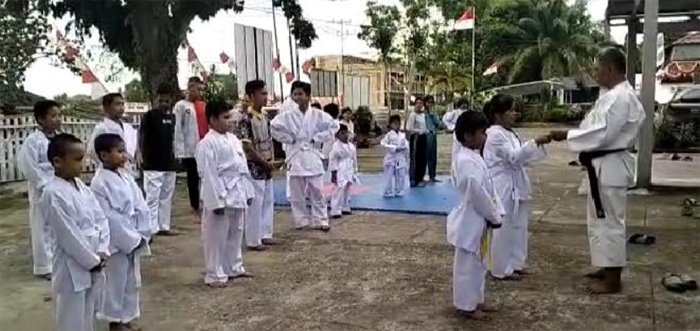 latihan-rutin-kempo-di-bnnk-oki-kembali-digelar-220829t.jpg