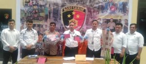 3-tersangka-kasus-perjudian-ditangkap-polres-oki-220829l.jpg