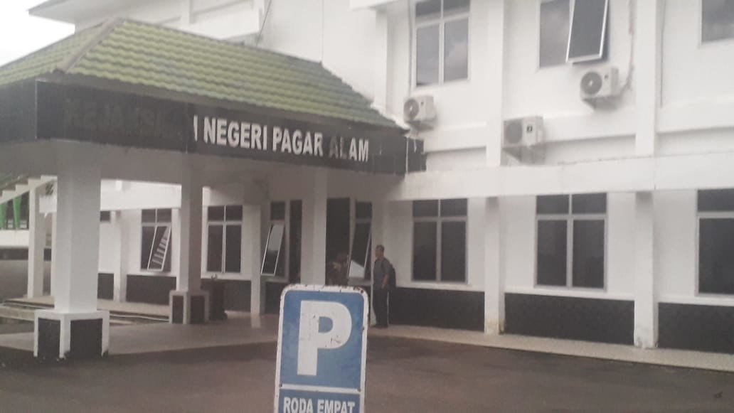 kejaksaan-negeri-pagaralam-periksa-pejabat-psda-sumsel-2208302.jpg