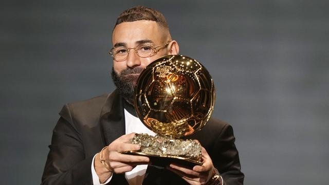 2-rekor-karim-benzema-setelah-raih-ballon-dor-2022-samai-2-legenda-prancis-2210187.jpg