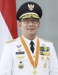ridwan-kamil-tularkan-praktek-birokrasi-jabar-ke-kaltim-2210207.jpg