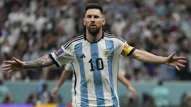 pelatih-argentina-no-debat-lionel-messi-pemain-terbaik-sepanjang-masa-221214a.jpg