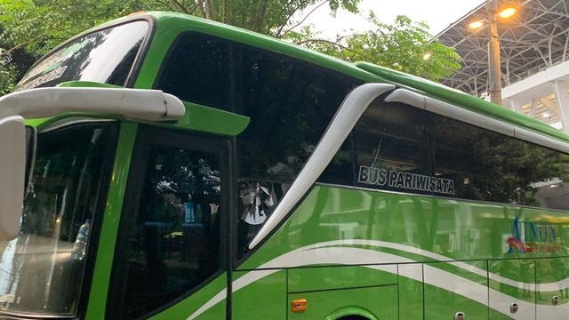 bus-thailand-diserang-suporter-timnas-hingga-kaca-nyaris-pecah-pssi-minta-maaf-221230q.jpg