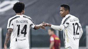 bursa-transfer-ligaitaliajuventus-siap-melepas-alex-sandromckennie-diincar-dortmund-2301029.jpg