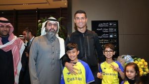 ronaldo-tiba-di-markas-al-nassr-petualangan-baru-segera-dimulai-230103j.jpg