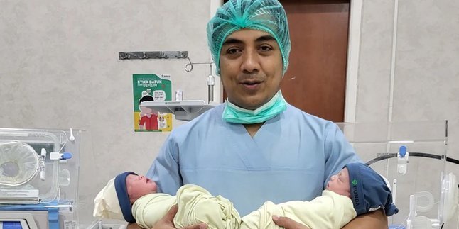 dapat-anak-lelaki-kembar-setelah-8-tahun-menantiustaz-riza-muhammadluar-biasa-ajaib-230124h.jpg