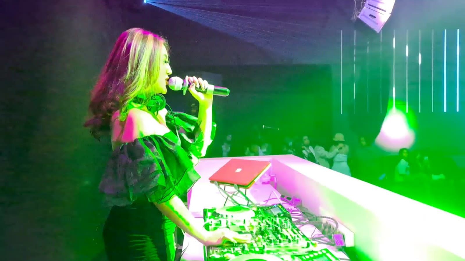 ocean-light-palembang-menjadi-tampilan-dj-fairy-angel-yang-terakhir-230226f.jpg