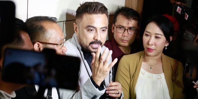 merasa-nama-baiknya-telah-dicemarkan-pihak-rizal-djibran-tutup-pintu-damai-230317j.jpg