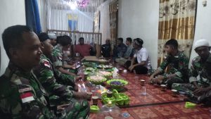 indahnya-ramadhan-di-elelim-warga-masyarakat-ajak-satgas-yr-142kj-berbuka-bersama-2303242.jpg
