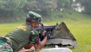balitbang-kemhan-ri-gelar-uji-fungsi-prototipe-senapan-serbu-ifar-22-230402x.jpg