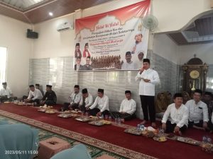 bupati-banyuasin-h-askolani-hadiri-pengajian-akbar-desa-pelajau-2305116.jpg