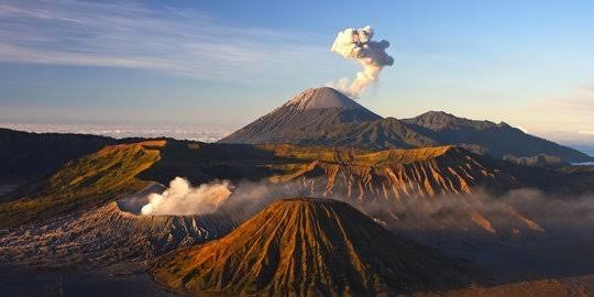 wisata-gunung-bromo-ditutup-total-saat-peringatan-yadnya-kasada-230521t.jpg