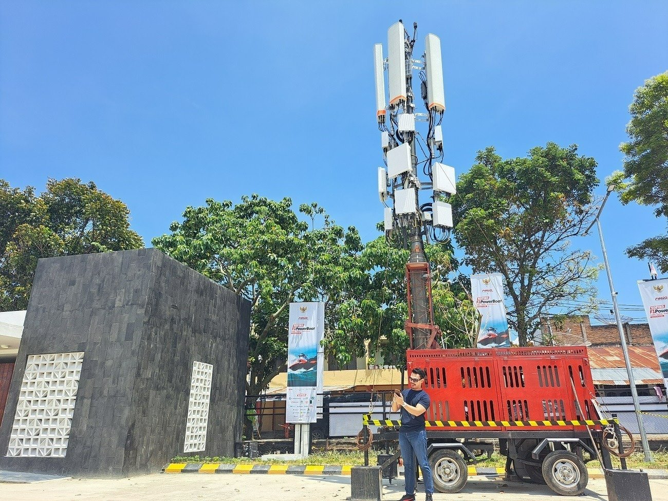 telkomsel-tuntaskan-upgrade-layanan-3g-ke-4g-di-wilayah-sumbagsel-230601n.jpg