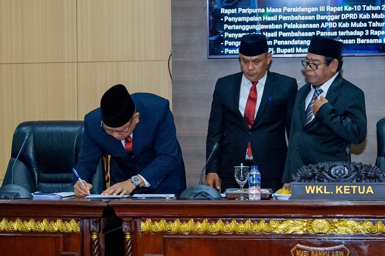 tiga-raperda-kabupaten-muba-tahun-2023-disetujui-230711x.jpg